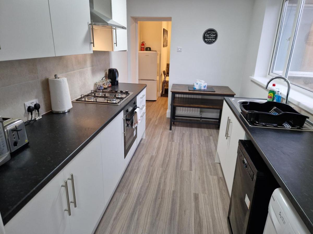 Birtley'S Diamond 3 Bed Apt, Sleeps 6 Guests Apartment Birtley  Exterior photo